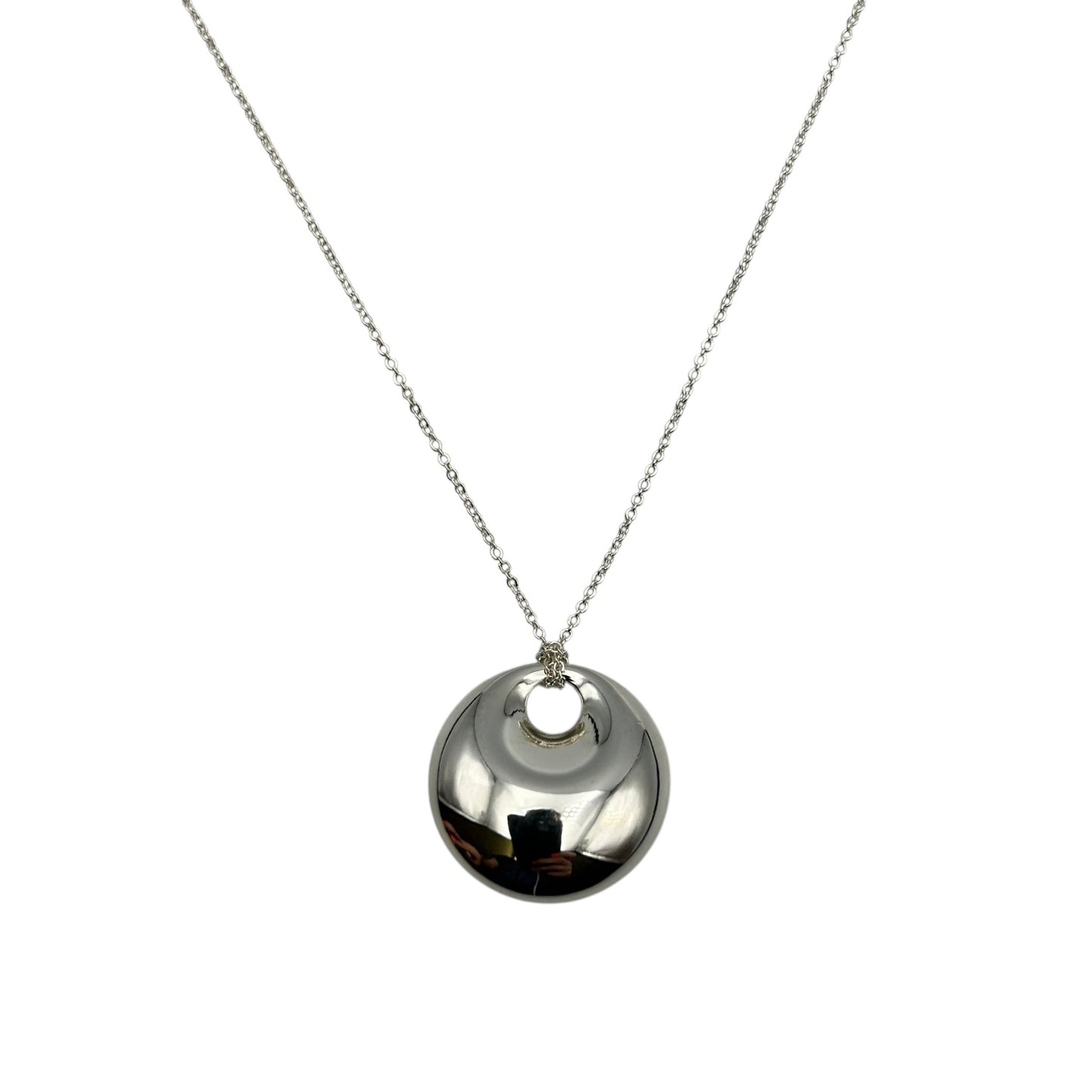 Retro Silver Pendant on an extendable chain