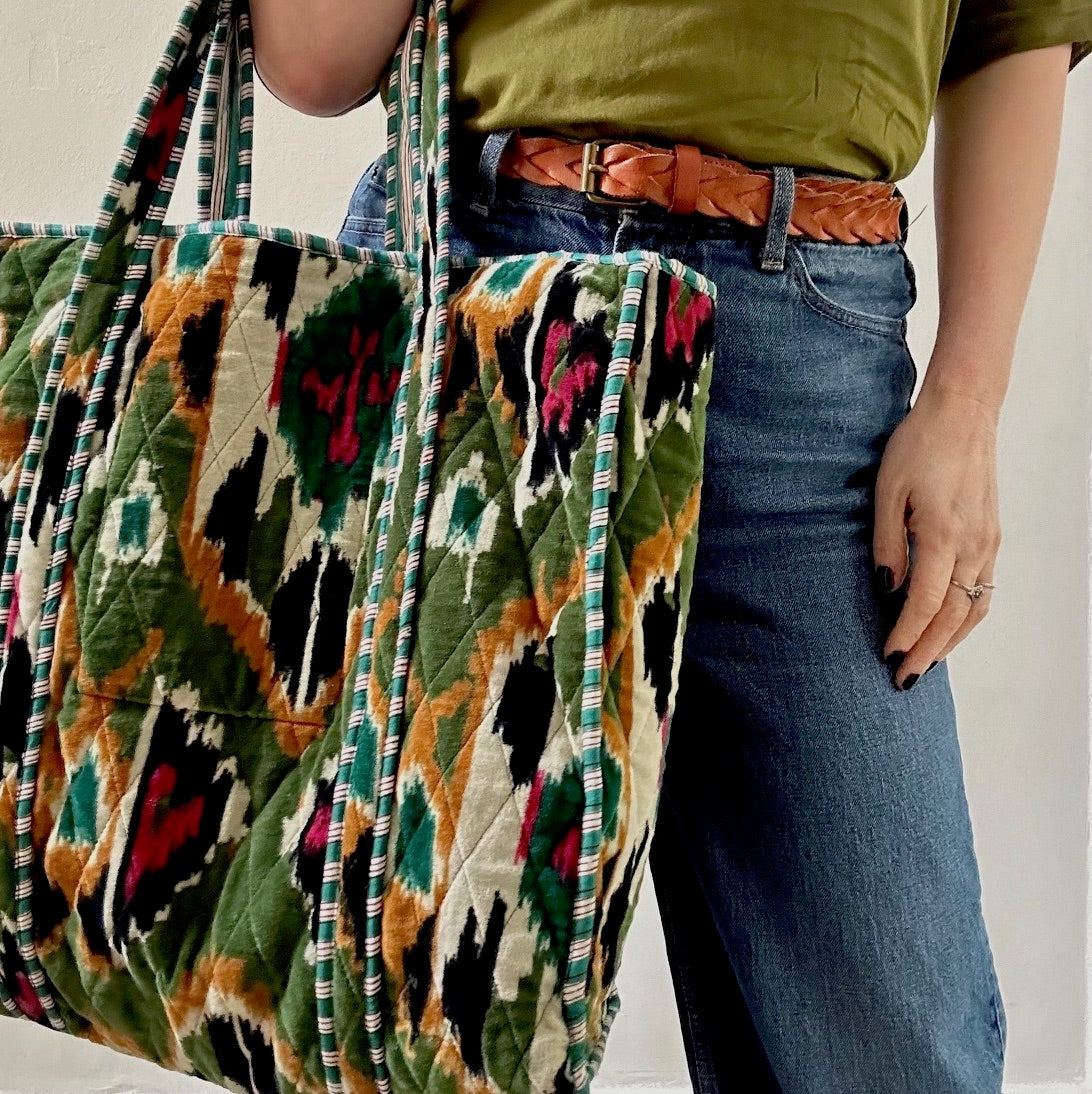 Odisha velvet tote bag in green- medium